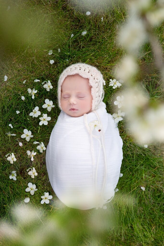 Amazing Do-It-Yourself Baby Photoshoot Ideas