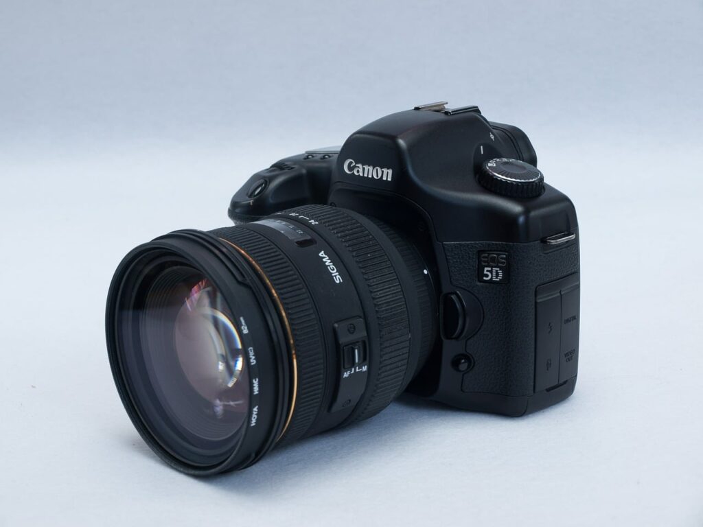 What Makes the Canon EOS 200D Unique?