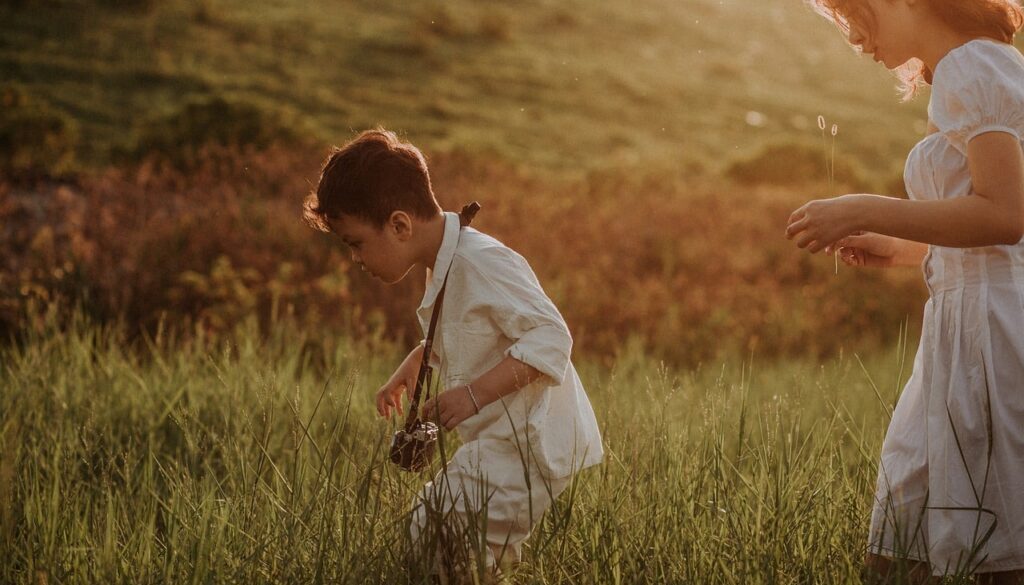 mother and child, have fun, late afternoon-5368416.jpg