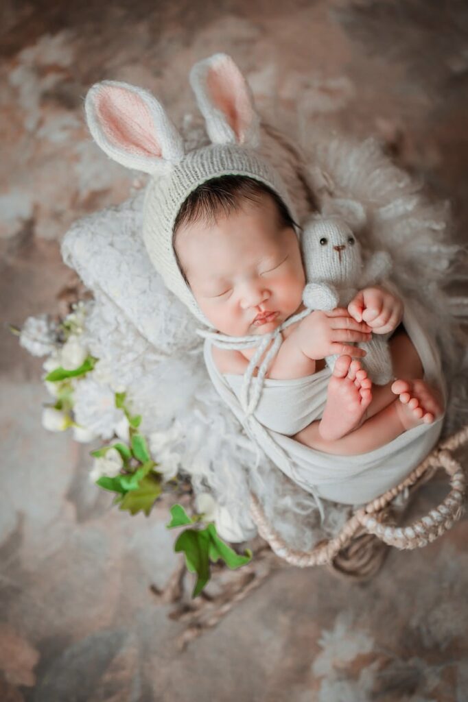 10 Newborn Photo Ideas